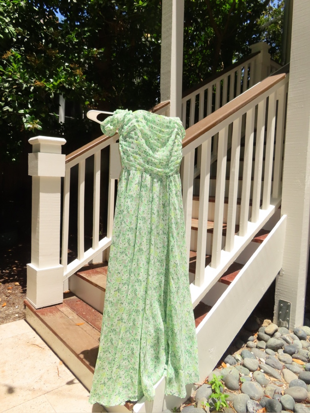 ASTR Light Green Floral Maxi Dress